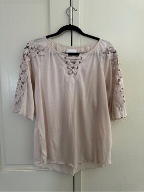 New York Laundry Lace-Up Crochet Sleeve Top NWOT